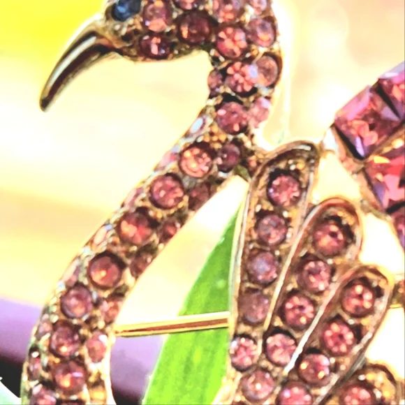 Vtg GIORGIO Flamingo Glitzy Barbie Gems PINK Rhinestones GOLD Marked Brooch NWOT - Picture 9 of 12